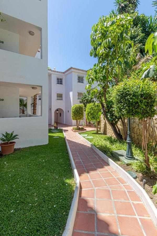 797 Holiday Rentals - Apartamento En Pueblo Quinta A 1 Min De La Playa Benalmadena Luaran gambar
