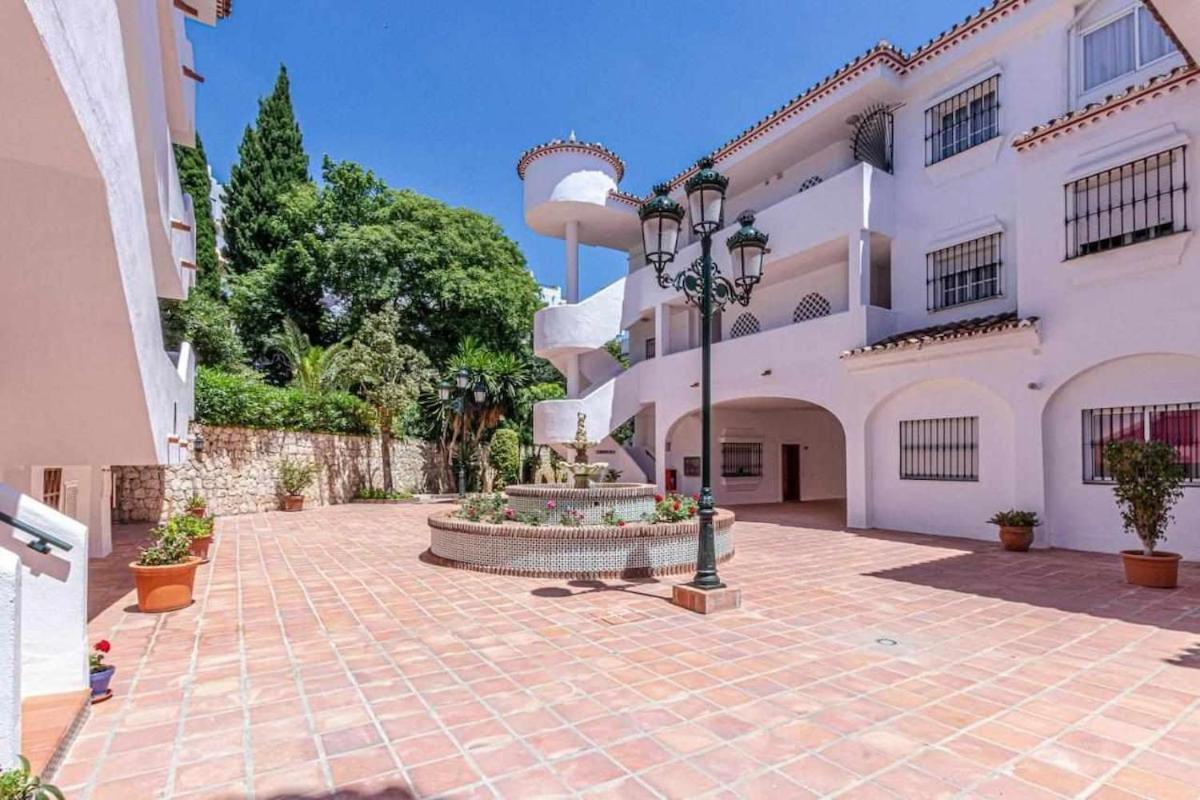 797 Holiday Rentals - Apartamento En Pueblo Quinta A 1 Min De La Playa Benalmadena Luaran gambar