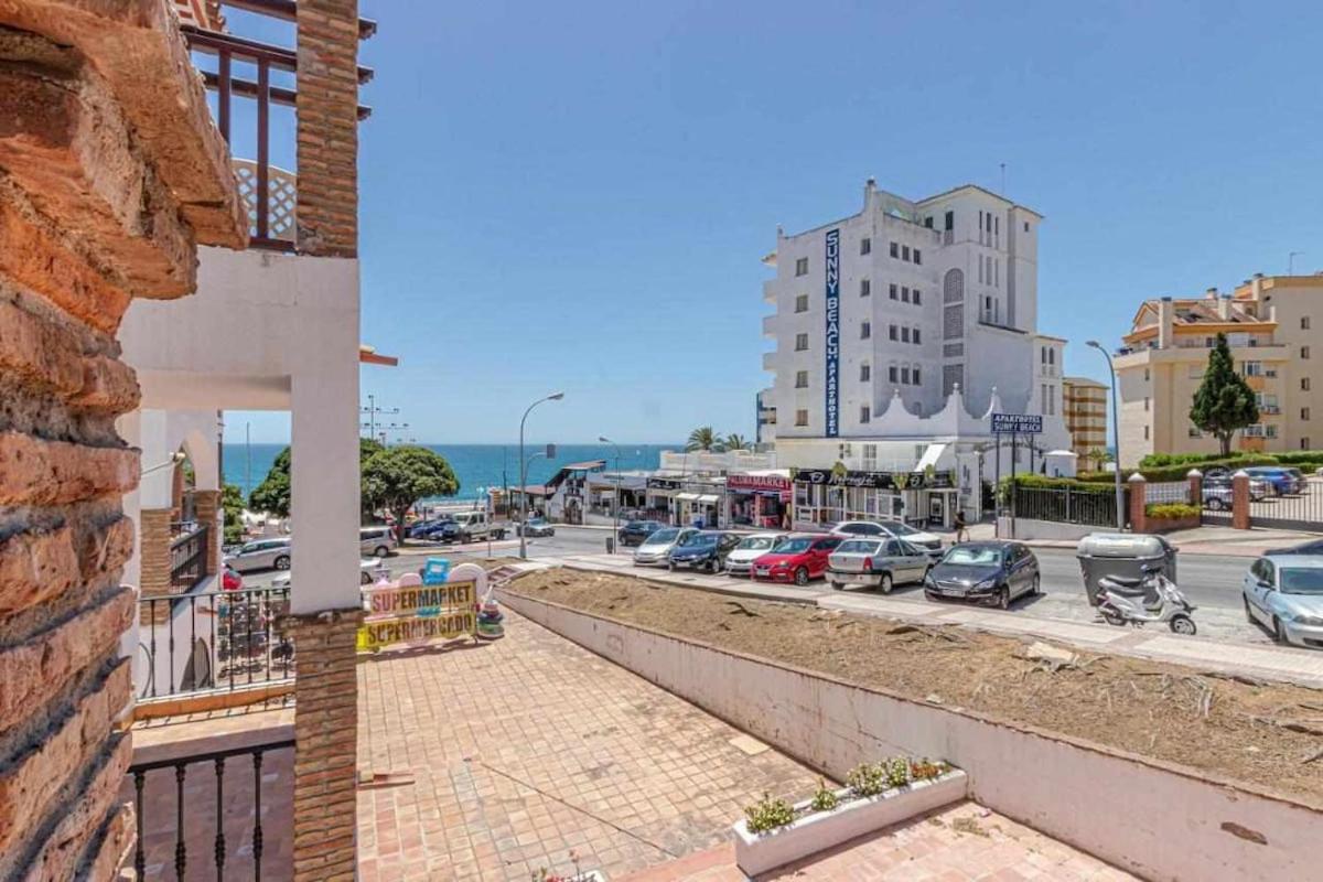 797 Holiday Rentals - Apartamento En Pueblo Quinta A 1 Min De La Playa Benalmadena Luaran gambar