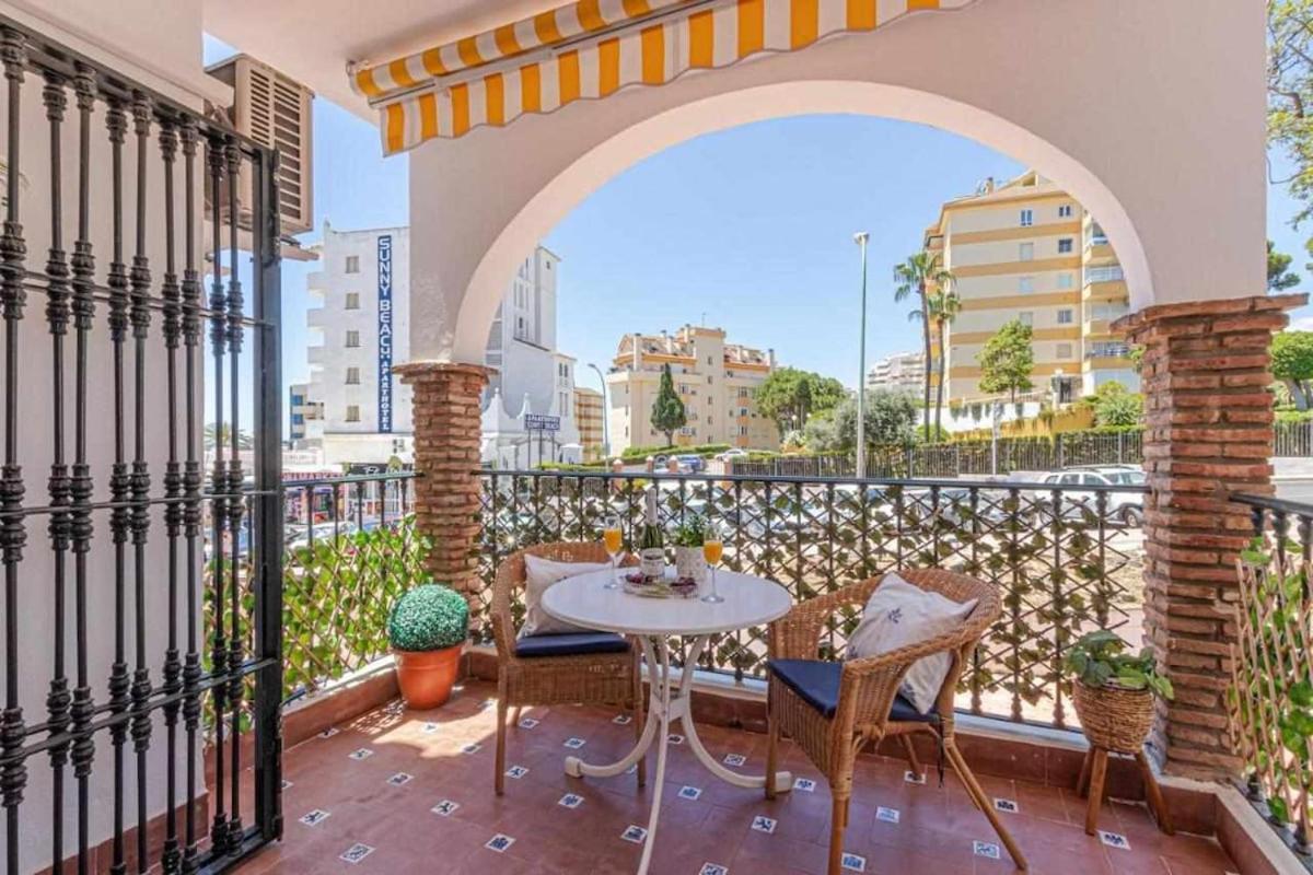 797 Holiday Rentals - Apartamento En Pueblo Quinta A 1 Min De La Playa Benalmadena Luaran gambar
