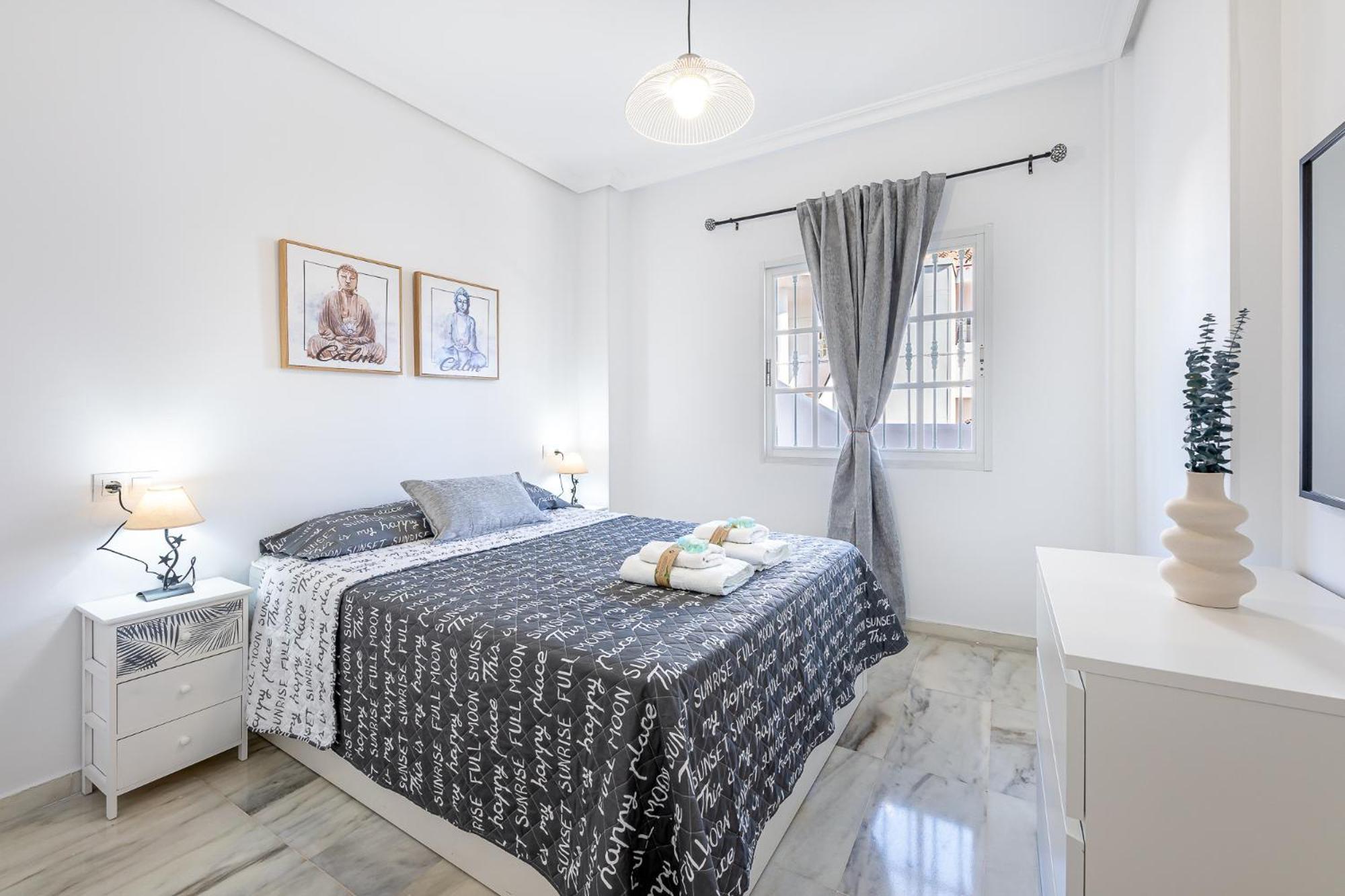 797 Holiday Rentals - Apartamento En Pueblo Quinta A 1 Min De La Playa Benalmadena Luaran gambar