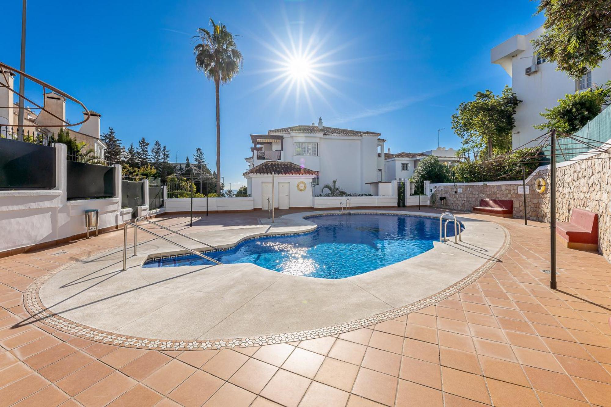797 Holiday Rentals - Apartamento En Pueblo Quinta A 1 Min De La Playa Benalmadena Luaran gambar